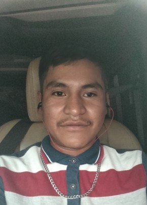 Angel David из Gomez Palacio 22 года