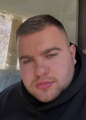 Андрей из Владикавказа 24 года