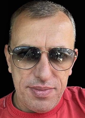 Borys из Pau 44 года