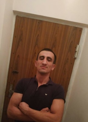 Nihad Qazax, 29, საქართველო, თბილისი