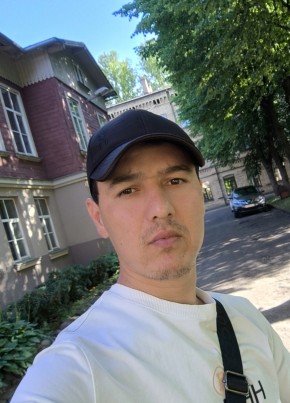 Ixtiyor из Rīga 32 года