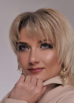 Ирина из Москвы 42 года