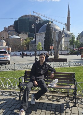Hakan из Bergama 18 лет