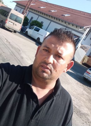 Lorenzo, 38, A Magyar Népköztársaság, Szolnok