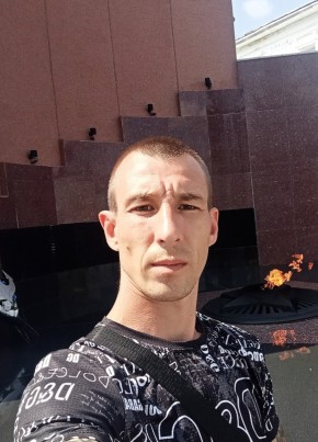 Михаил из Елабуги 32 года