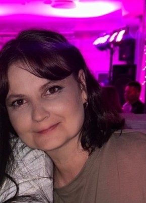 Валентина из Саратова 37 лет