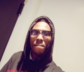 Emmanuel, 33, Nungua