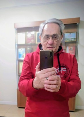 Захар из Москвы 71 год
