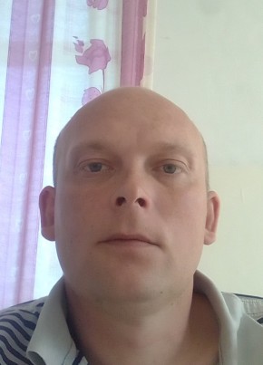 Виктор Черкасов, 38, Россия, Большой Камень