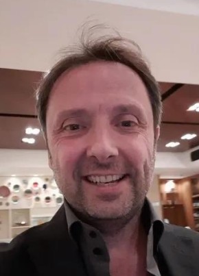 Алексей из Paris 59 лет