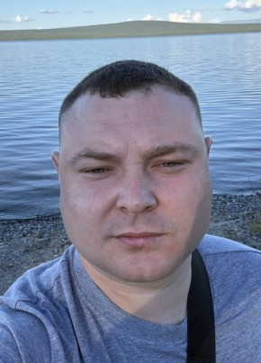 Дмитрий из Мончегорска 27 лет