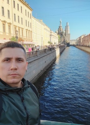 _ _Viktor_ _, 39, Russia, Saint Petersburg