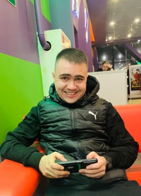 Кирилл из Уфы 25 лет