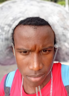 Lok DOG из São Tomé 20 лет