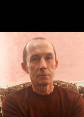 Александр, 55, Россия, Феодосия