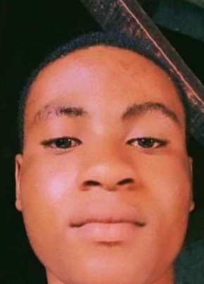 VictorJamese, 18, Nigeria, Ode