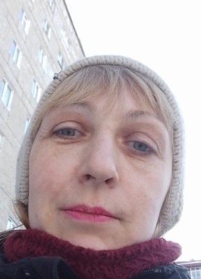 Виктория, 42, Россия, Нижневартовск
