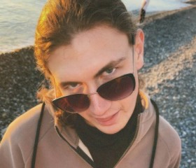 Gennadiy Lariono, 21, Sochi