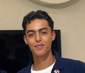 Yassine, 20, Rosolini