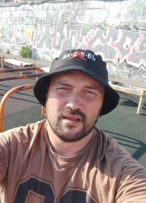 Михаил из Балаково 39 лет