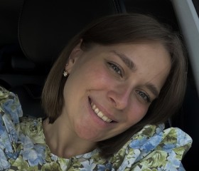 Polina, 29, Saint Petersburg