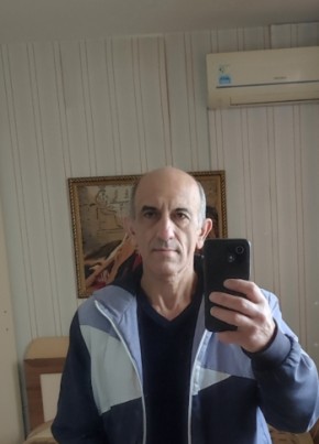 Григорий из Краснодара 59 лет
