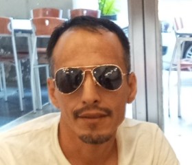 Carlos, 26, Turin