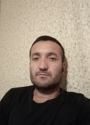Нурдин из Архипо-Осиповки 37 лет
