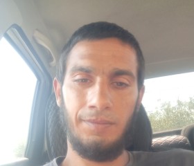 Pyetr, 31, Shakhty