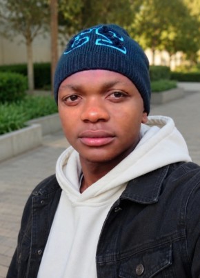 Jayson из Nairobi 21 год