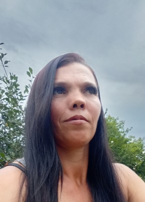 Оксана из Барнаула 37 лет