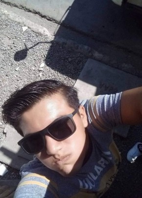 Daniel, 20, República del Ecuador, Riobamba