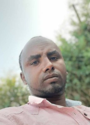 Abdikadir, 46, Kenya, Moyale