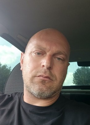 Евгений из Нового Оскола 44 года
