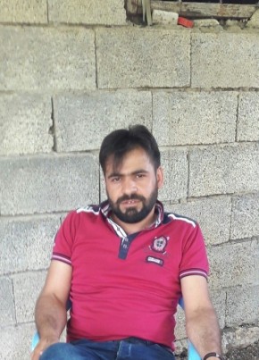 Mesut, 33, Türkiye Cumhuriyeti, Başakşehir