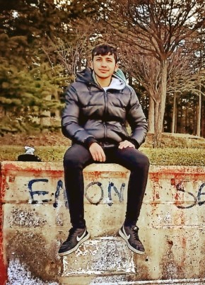 Sedat Akay, 22, Türkiye Cumhuriyeti, Alaşehir