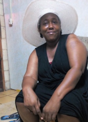 sherida anches, 59, Republiek Suriname, Paramaribo