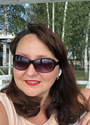 Ксения, 40, Россия, Санкт-Петербург