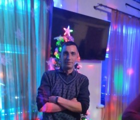 Aleksey, 46, Bikin