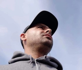 Ivan, 38, Ninove