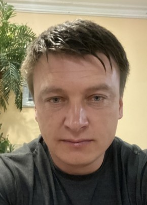 Ренат из Пятигорска 44 года