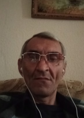 Алексей из Гая 48 лет