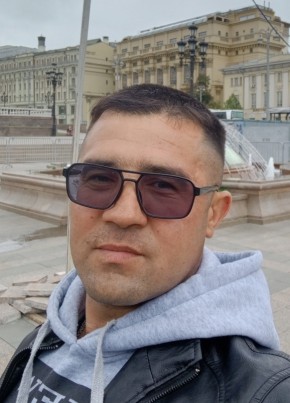 Артур из Москвы 37 лет