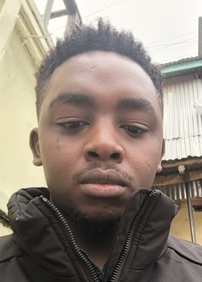 Laurence из Nairobi 29 лет