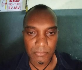 François, 49, Quatre Bornes