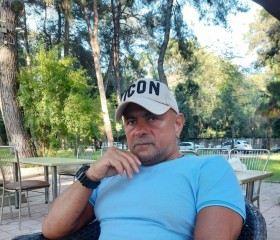 Арсений, 49 лет, Москва
