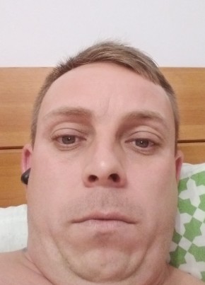 Mario, 34, Romania, Craiova