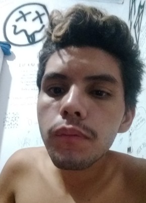 Marcos, 22, República Federativa do Brasil, Ourinhos