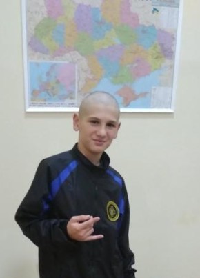 Артём, 23, Україна, Миргород