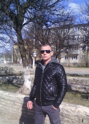 Дмитрий, 36, Россия, Псков